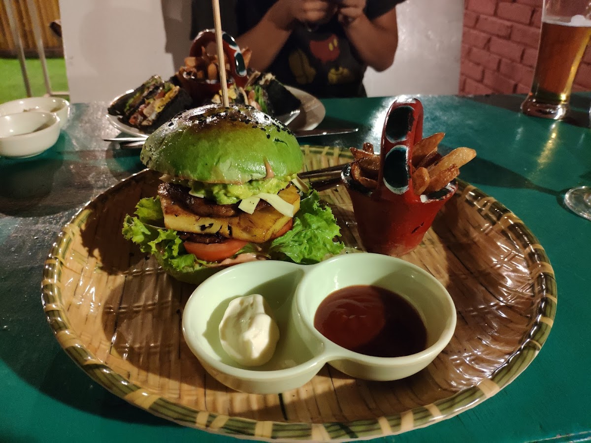 Bibo 2 Bar & Bistro, New Bagan, Myanmar